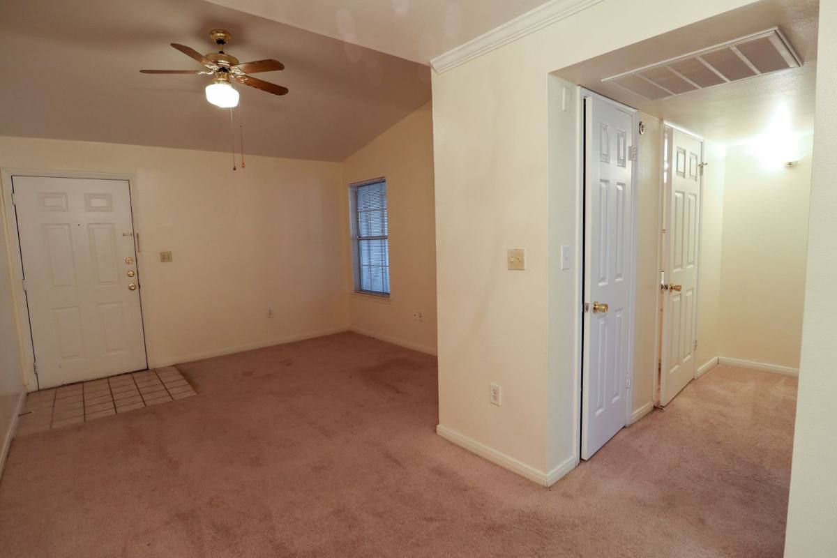 Apartment for rent at 501 W 26th St, Austin, TX 78705