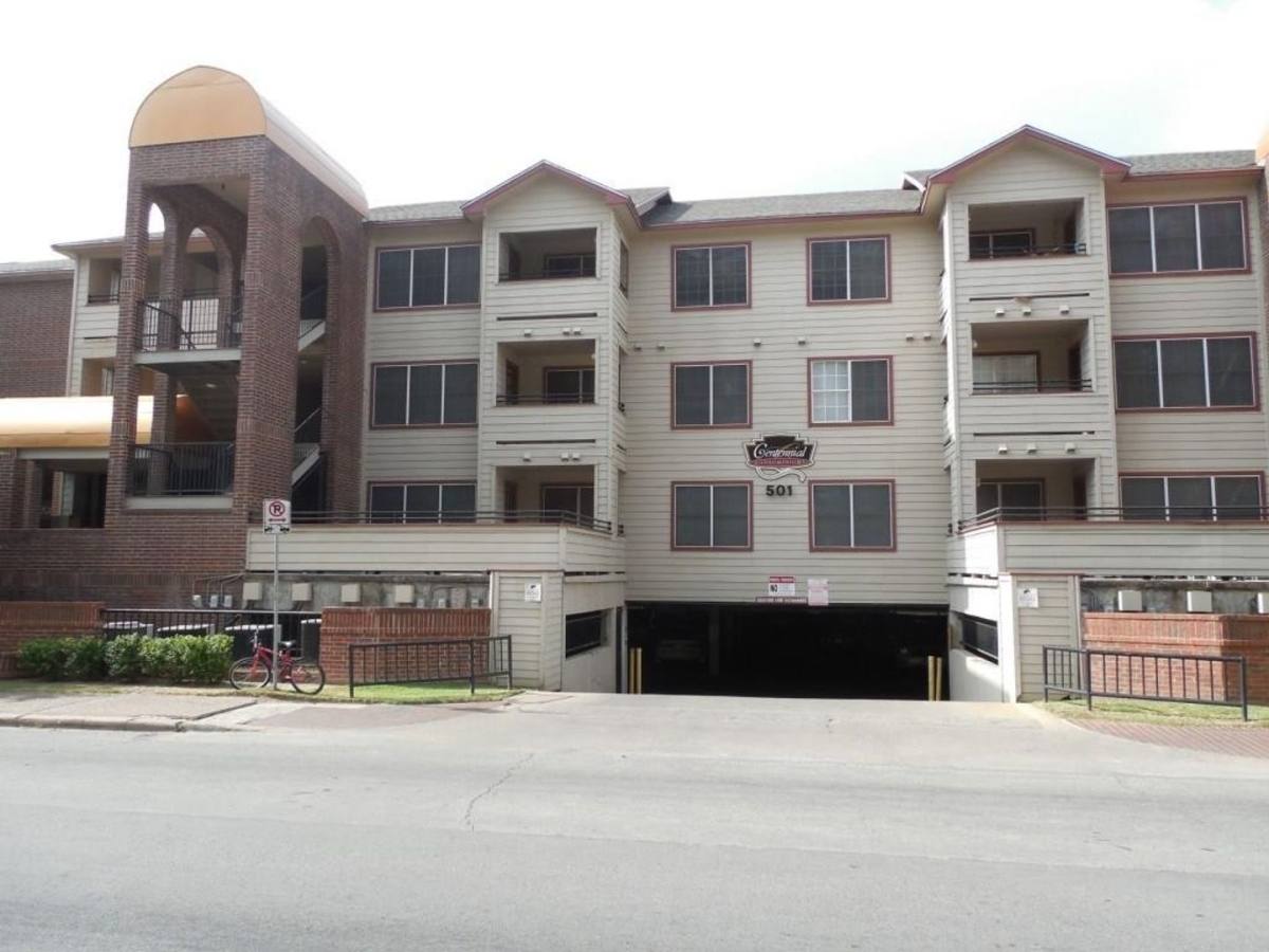 Apartment for rent at 501 W 26th St, Austin, TX 78705