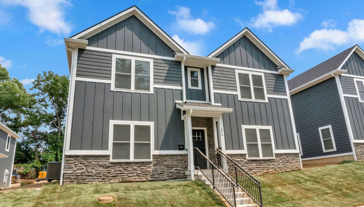 Townhouse for rent at 302-304 N Jefferson St, Bloomington, IN 47408