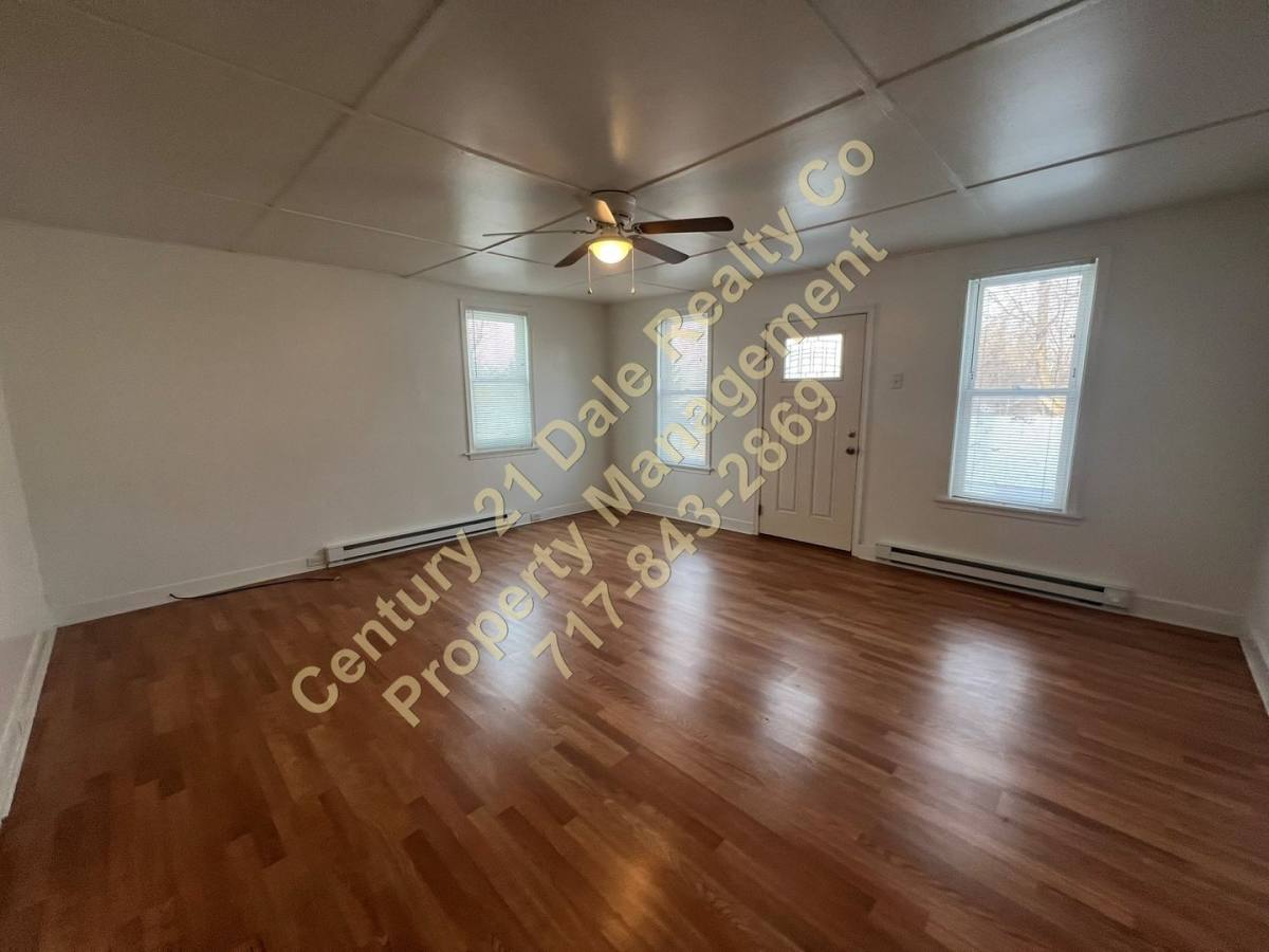 House for rent at 7324 Lincoln Highway, Thomasville, PA 17364