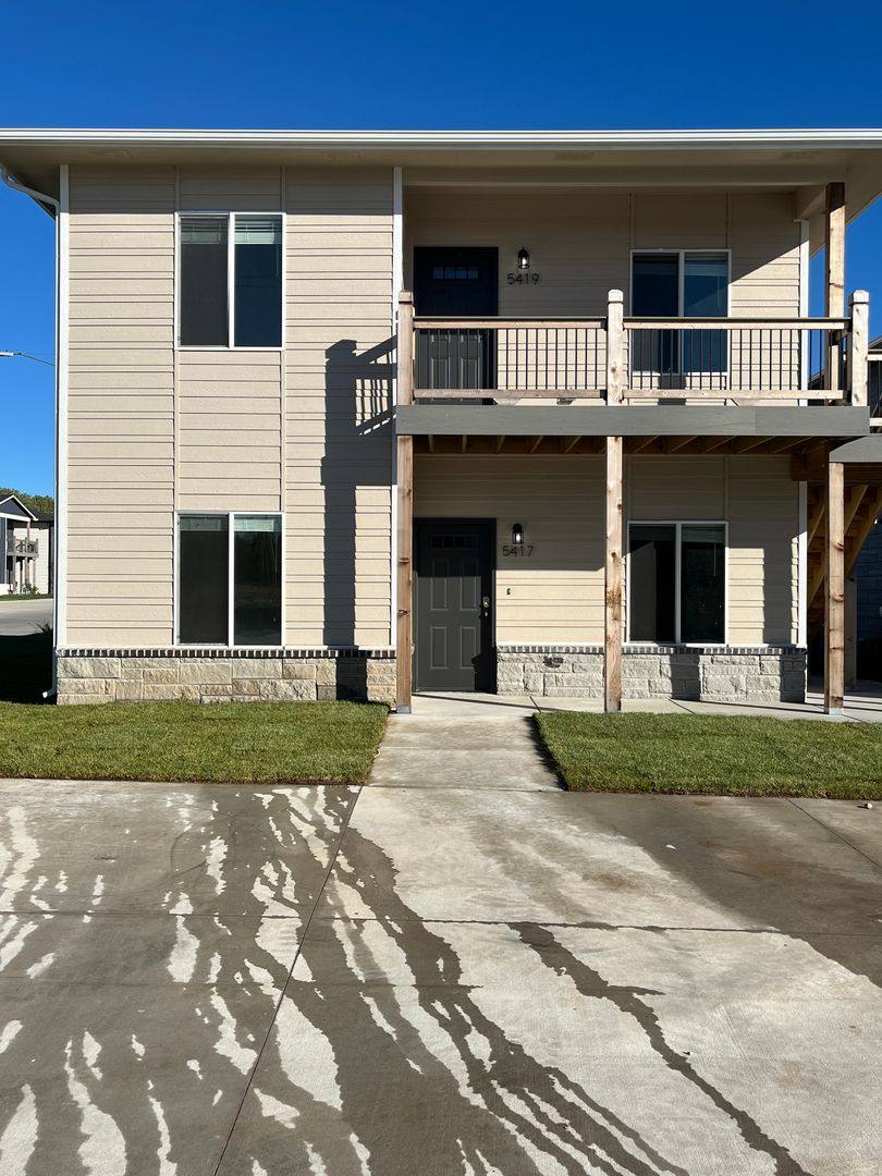 Apartment for rent at 5417-19 N Gray Dr, Wichita, KS 67219