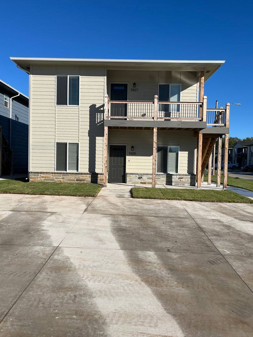 Apartment for rent at 5417-19 N Gray Dr, Wichita, KS 67219