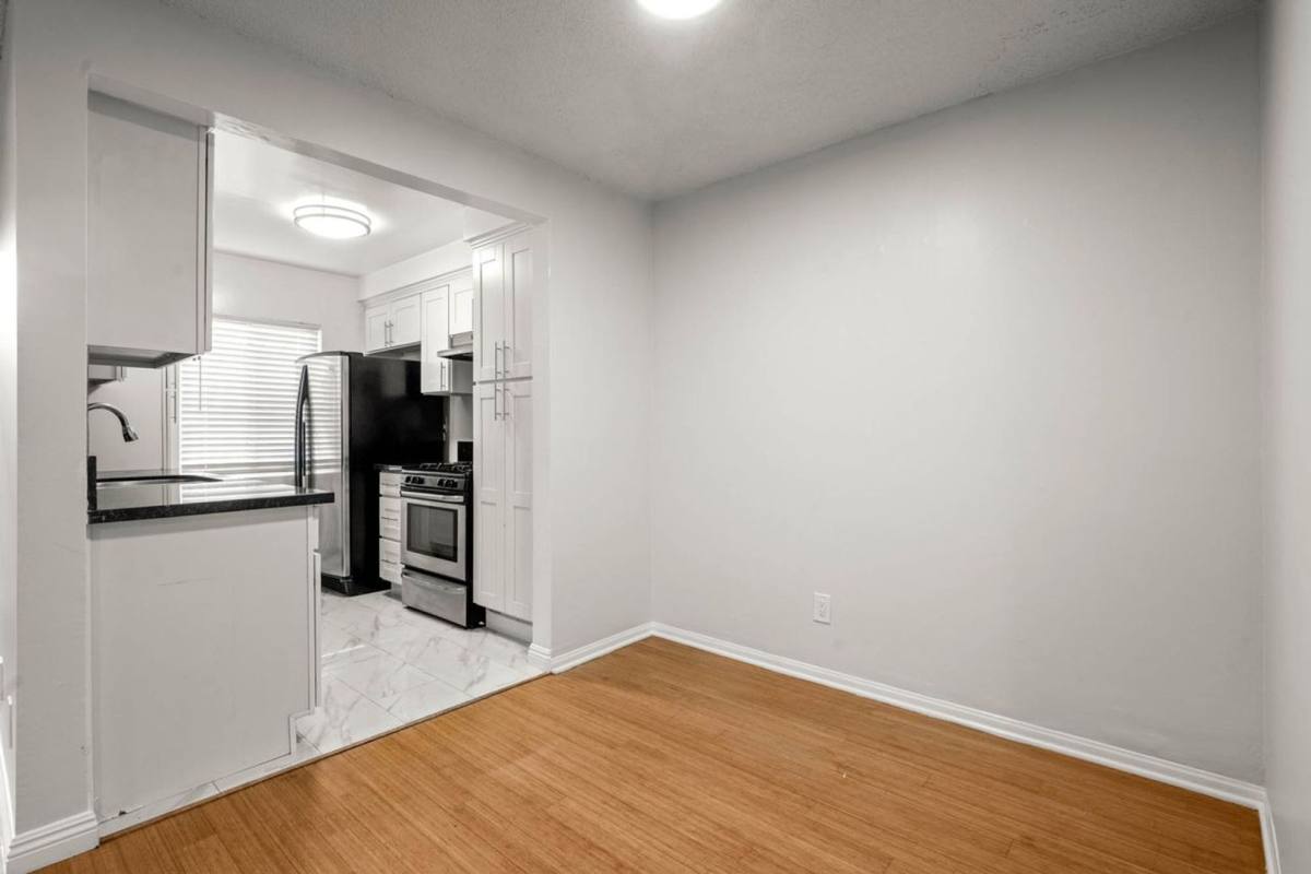 Apartment for rent at 607 N Flores St, Los Angeles, CA 90048