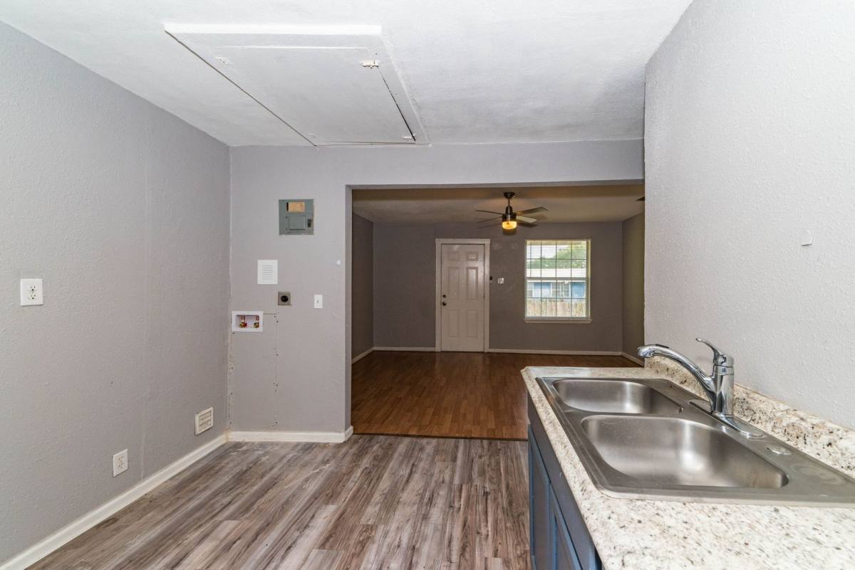 Townhouse for rent at 508 Bee St, San Antonio, TX 78208