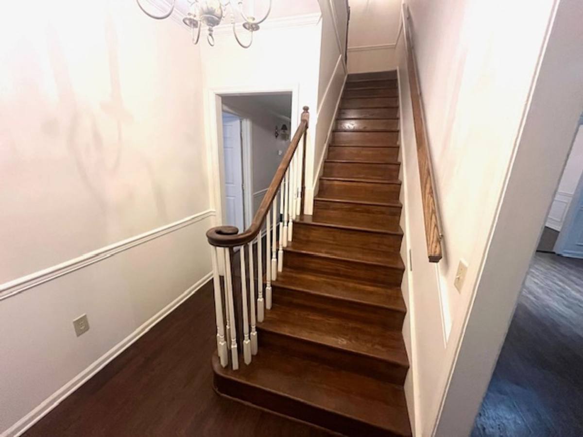 Apartment for rent at 1127 Quinn St, Jackson, MS 39202
