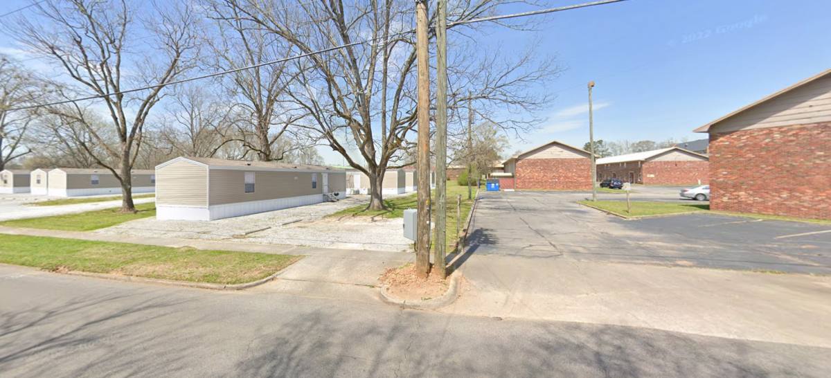 Townhouse for rent at 503 Mountain St NW, Jacksonville, AL 36265