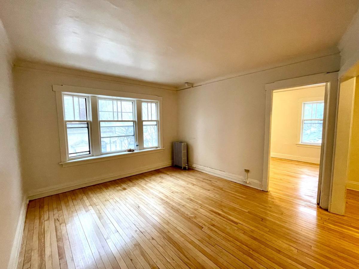 Apartment for rent at 913 E Juneau Ave, Milwaukee, WI 53202