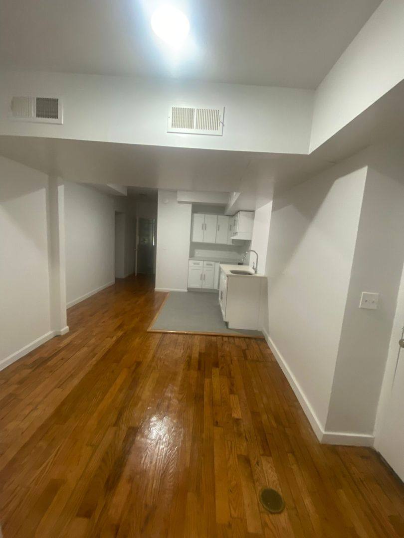 Apartment for rent at 349 E 193rd St, Bronx, NY 10458