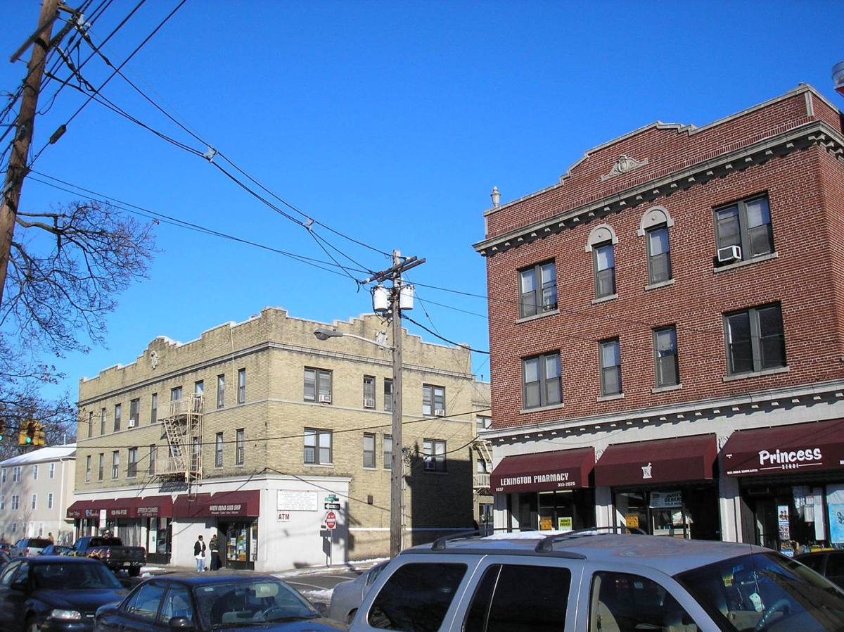 Apartment for rent at 1464 Lexington Place Aka 1033-39 N Broad St, Elizabeth, NJ 07208