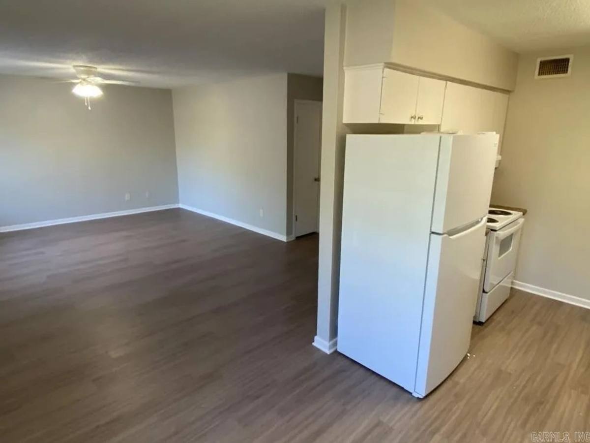 Apartment for rent at 2420 Linden Ave, Texarkana, AR 71854