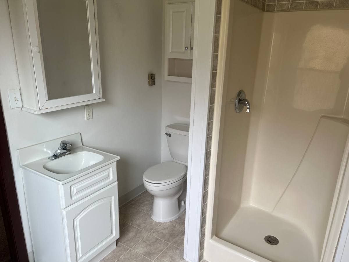 Apartment for rent at 920 Greenbrier Rd, Dekalb, IL 60115