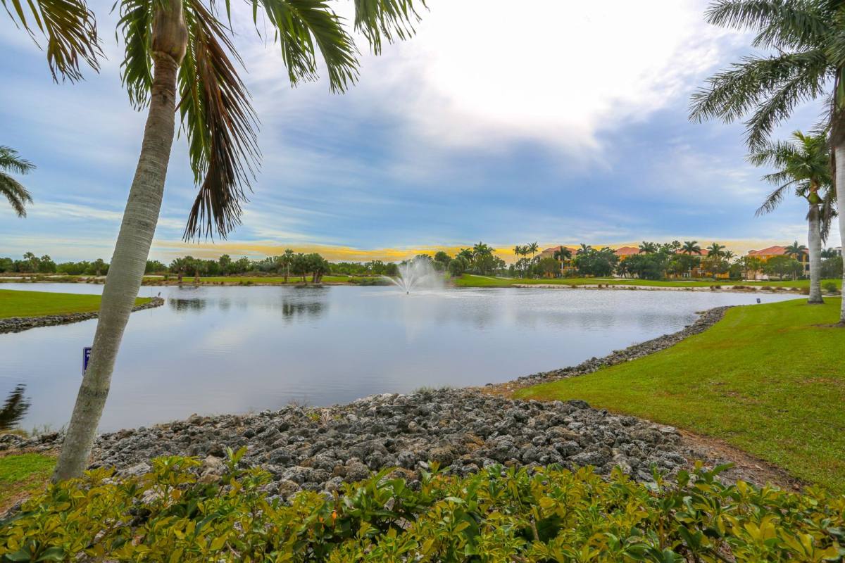 Condo for rent at 1522 Mainsail Dr, Naples, FL 34114