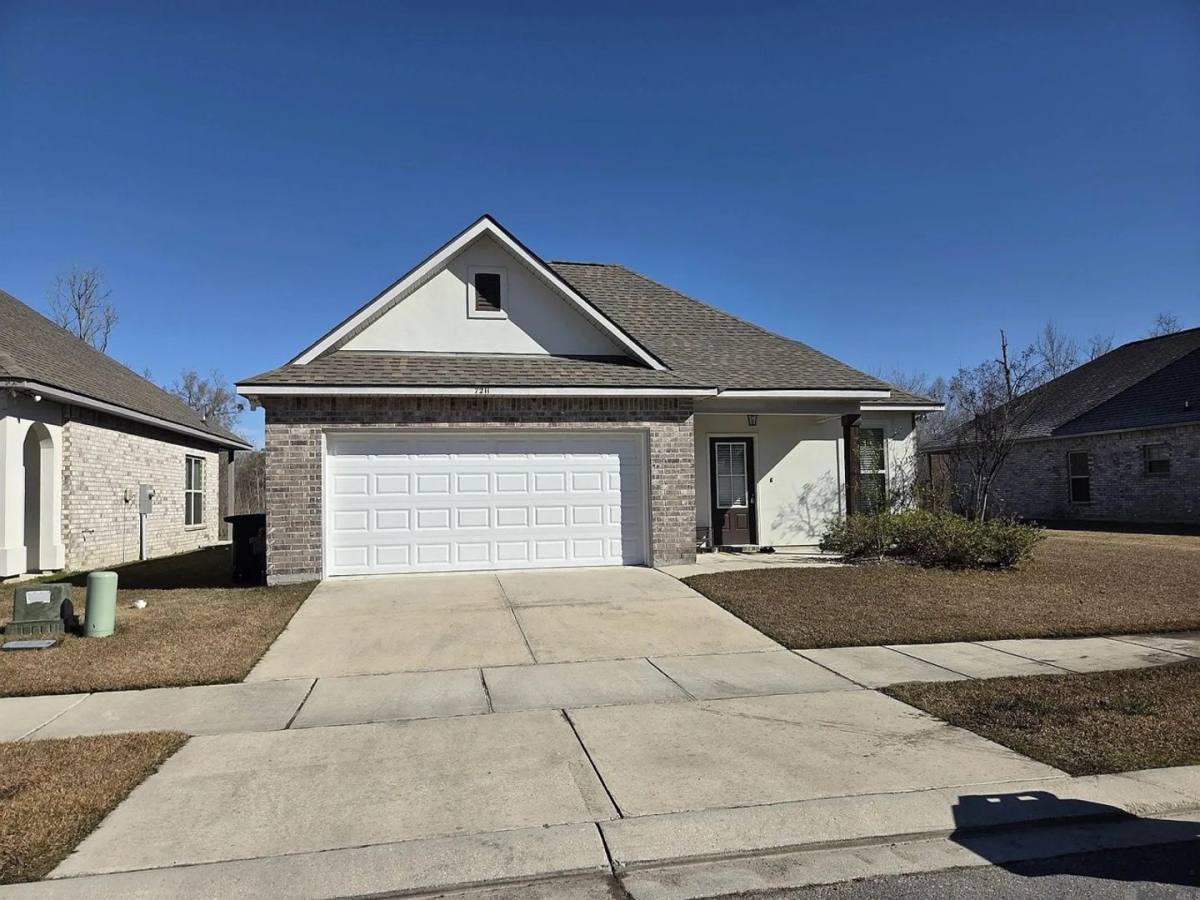 House for rent at 7211 Kenilworth Crossing Ave, Baton Rouge, LA 70820