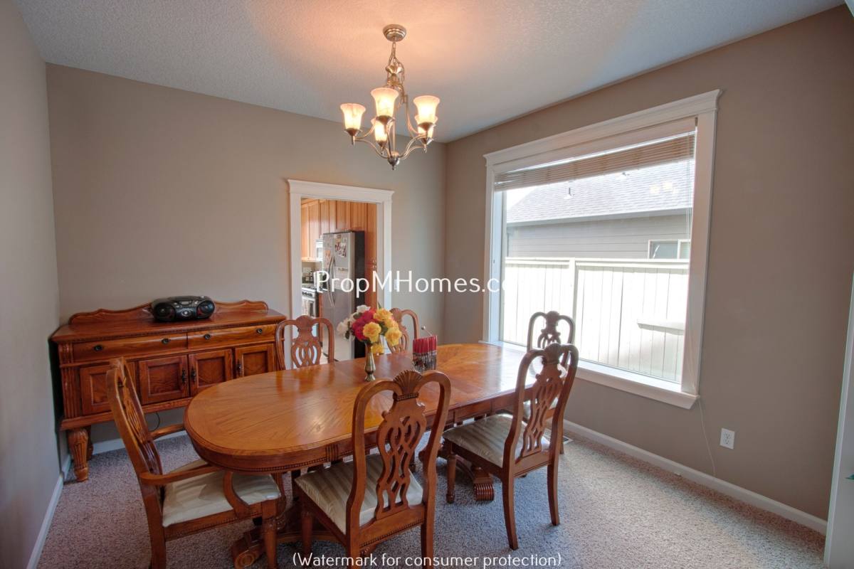 House for rent at 682 June Dr, Molalla, OR 97038
