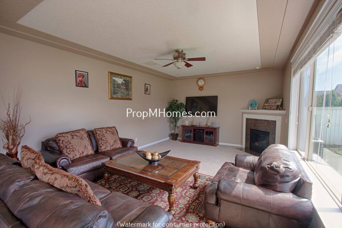 House for rent at 682 June Dr, Molalla, OR 97038