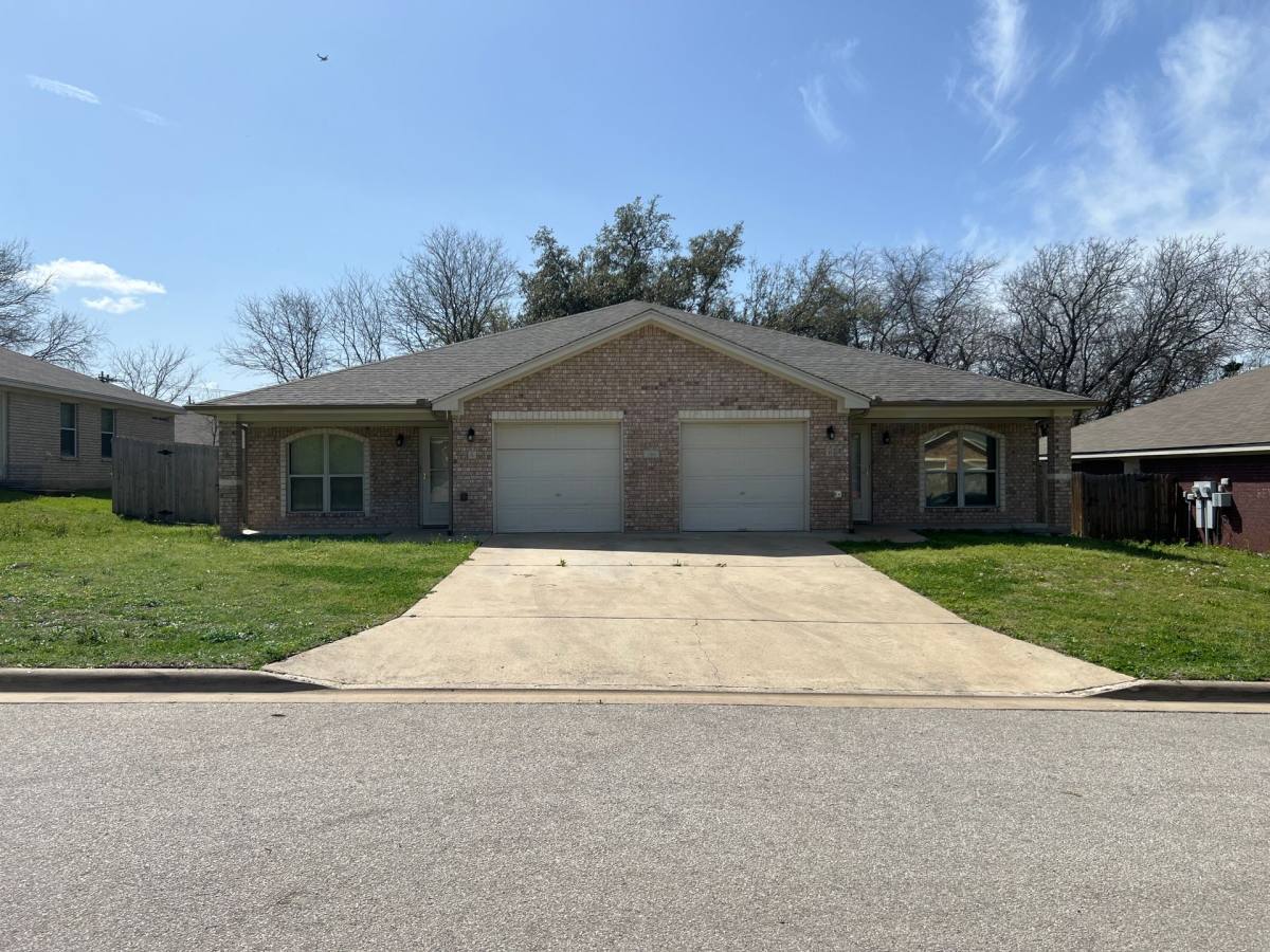 Townhouse for rent at 316 Jeff Gordon Dr, Harker Heights, TX 76548