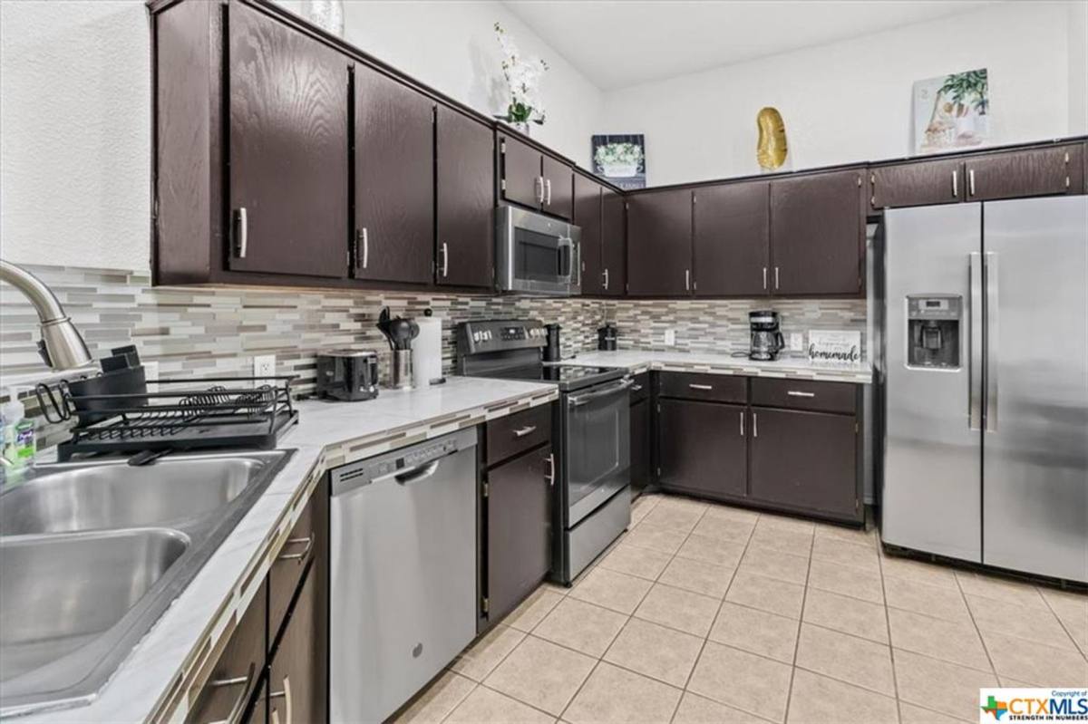 Townhouse for rent at 316 Jeff Gordon Dr, Harker Heights, TX 76548