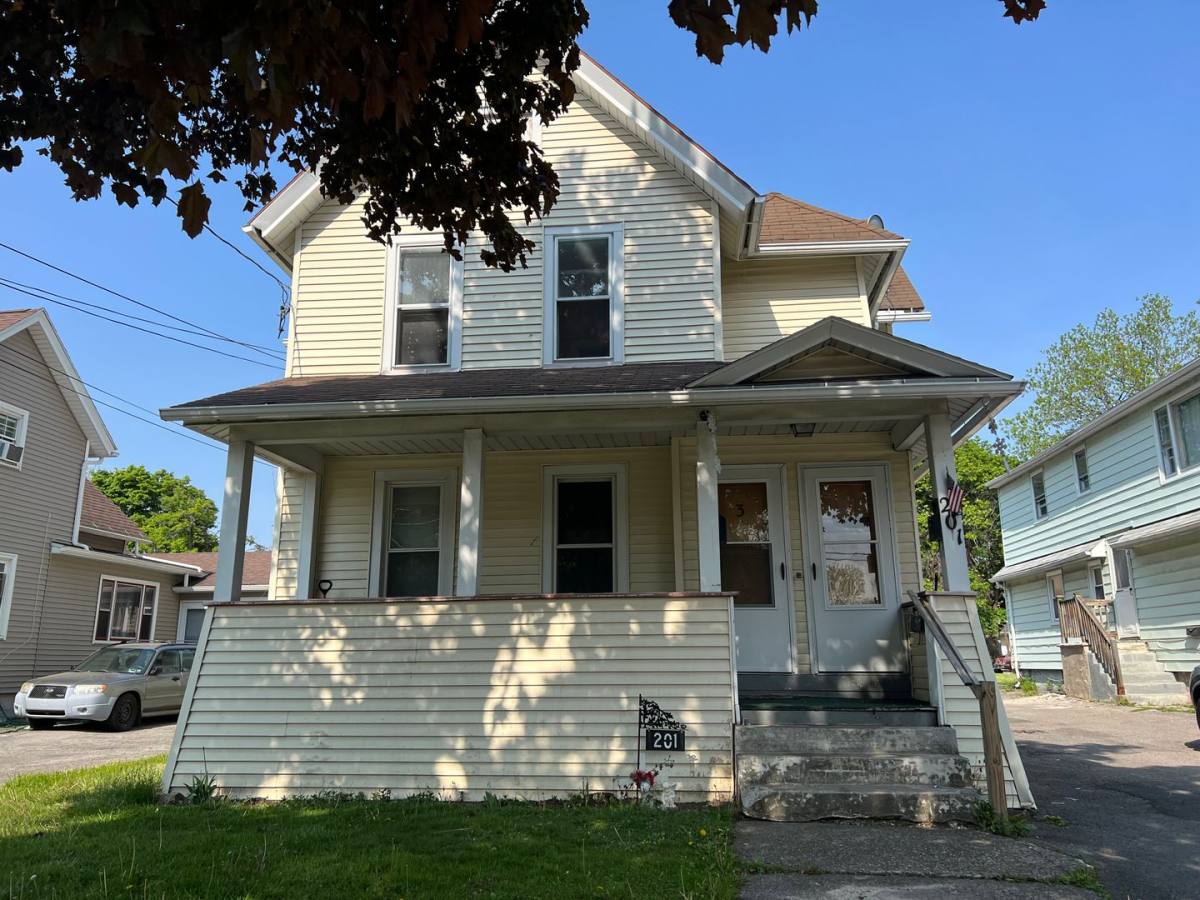 Apartment for rent at 201 Campbell Park, Rochester, NY 14606