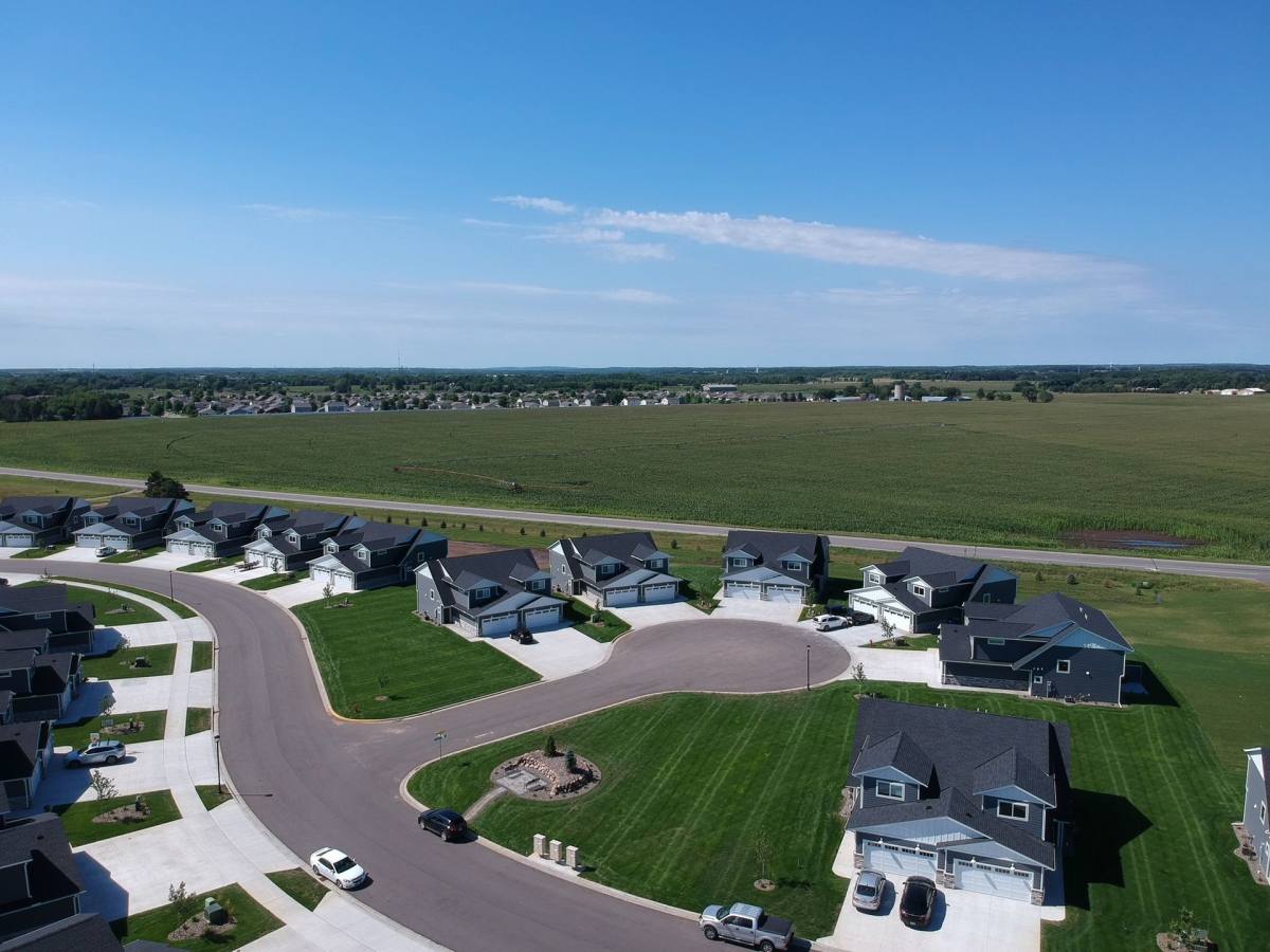 Townhouse for rent at 1966 Sandstone Loop S, Sartell, MN 56377