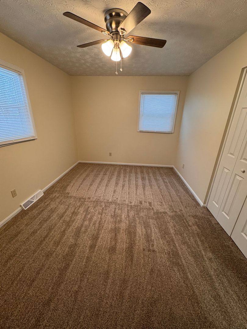 House for rent at 2239 Woodland Trace, Youngstown, OH 44515