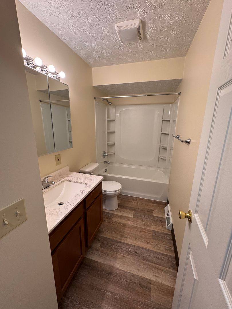 House for rent at 2239 Woodland Trace, Youngstown, OH 44515