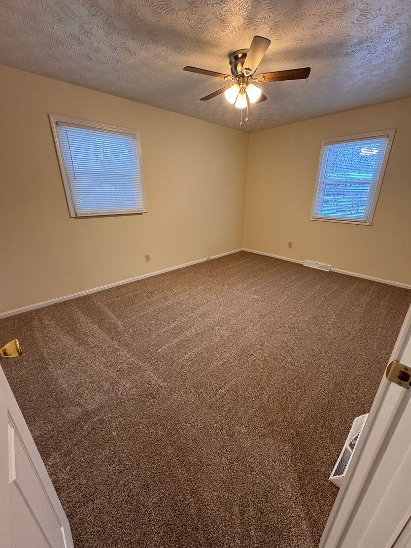 House for rent at 2239 Woodland Trace, Youngstown, OH 44515
