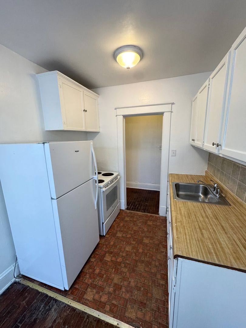 Apartment for rent at 705 W Morgan St, Raleigh, NC 27603