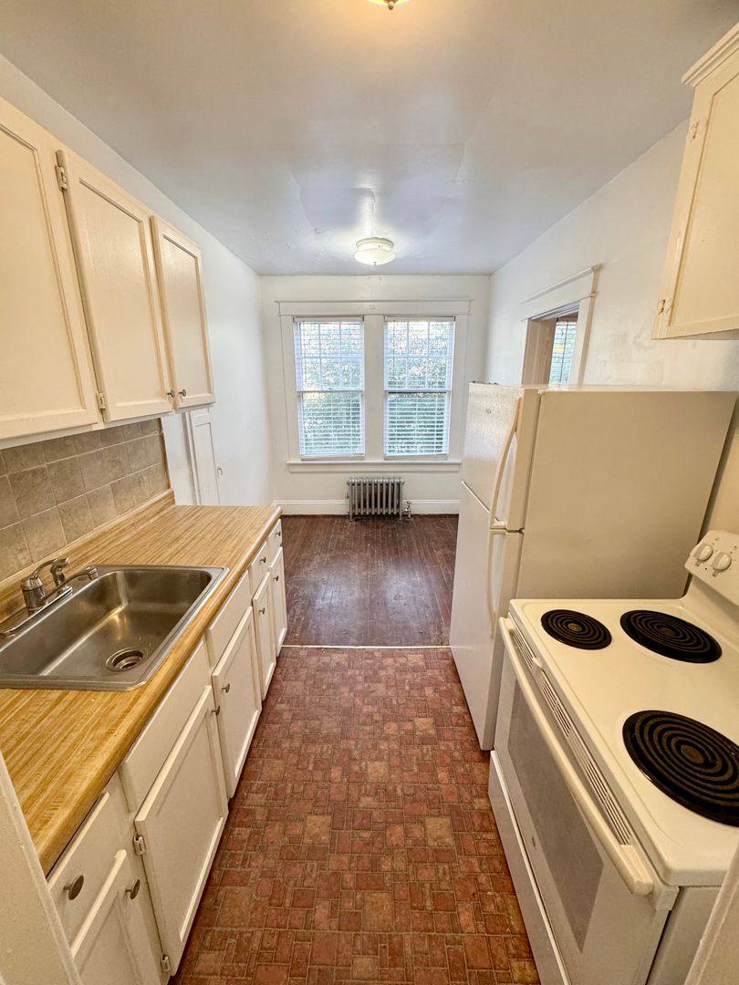 Apartment for rent at 705 W Morgan St, Raleigh, NC 27603