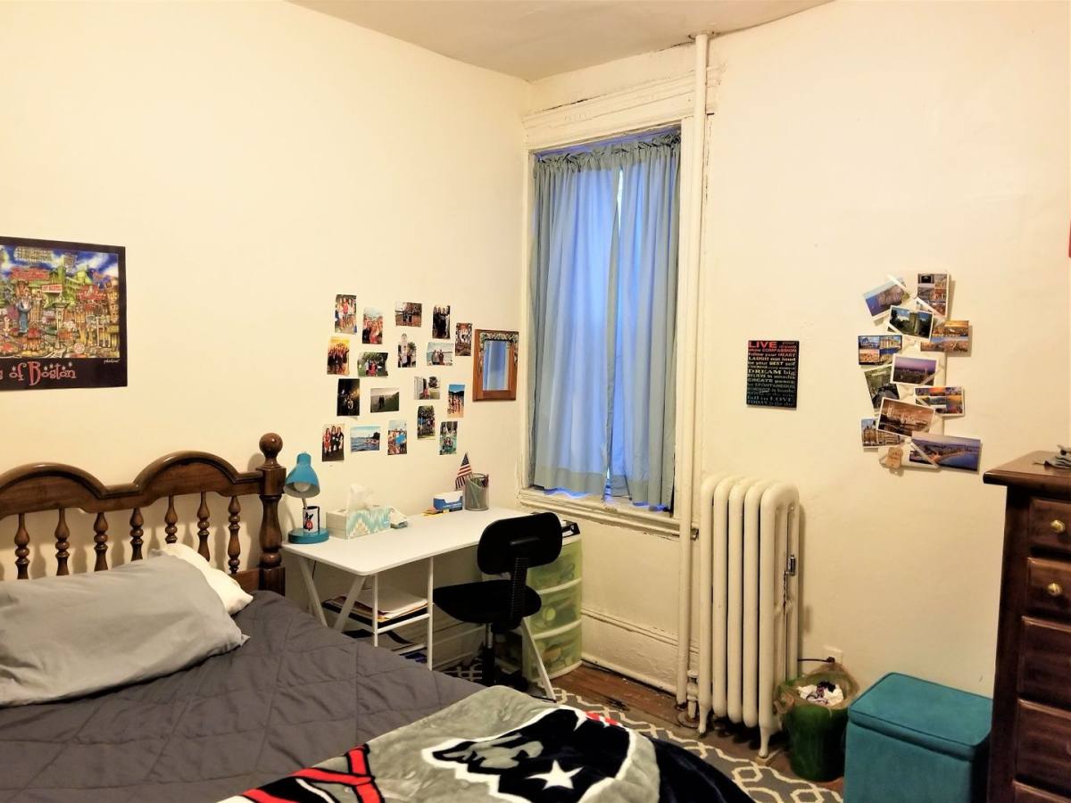 Apartment for rent at 56 Brighton Ave #11, Allston, MA 02134