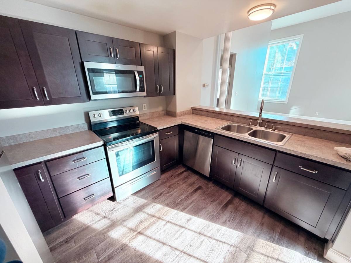 Apartment for rent at 11 N Beaver St, York, PA 17401