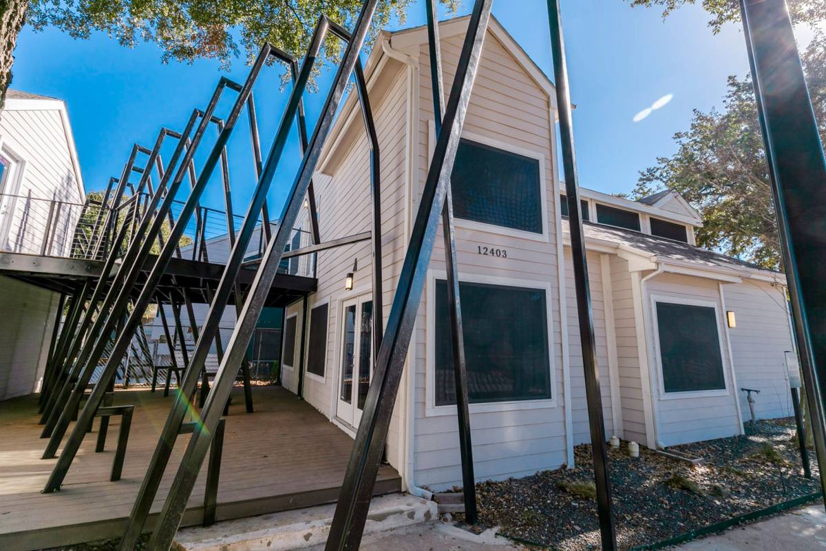 Apartment for rent at 12403 Mellow Meadow Dr, Austin, TX 78750