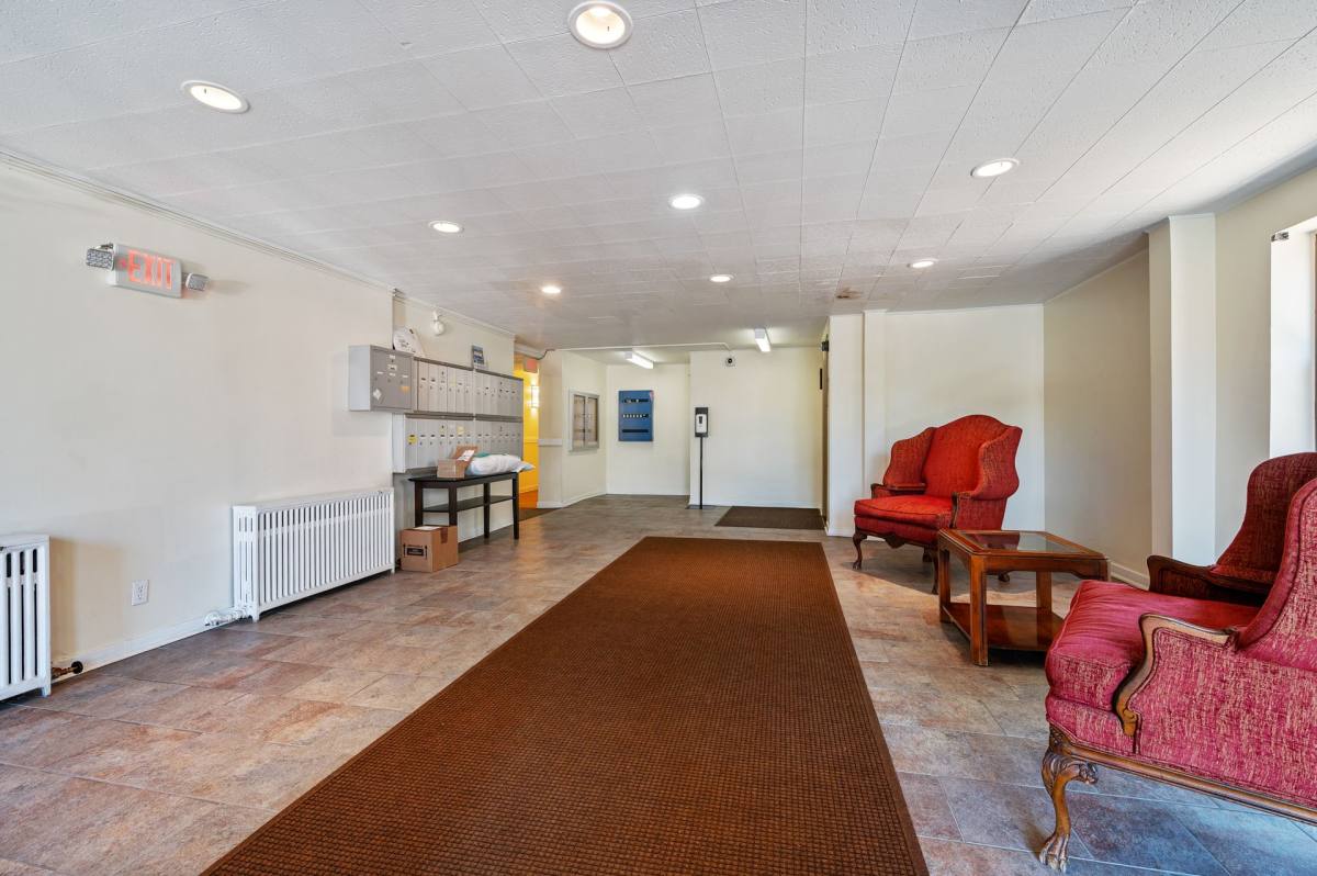 Apartment for rent at 5424 Fifth Ave, Pittsburgh, PA 15232