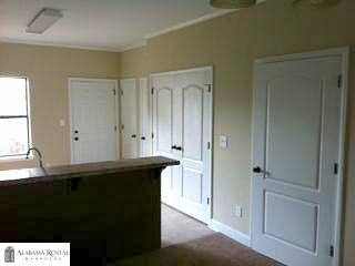 Townhouse for rent at 1915 6th Ave, Tuscaloosa, AL 35401