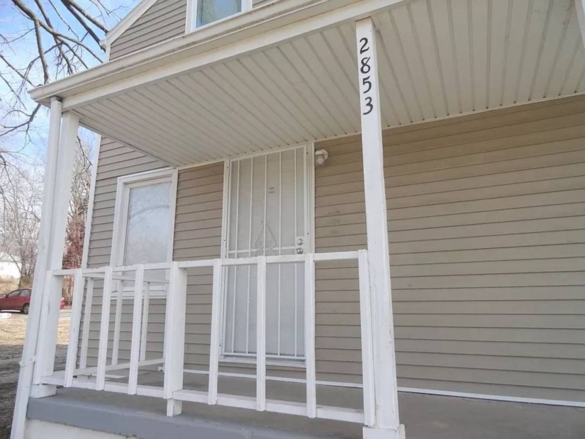 Apartment for rent at 2855 Van Brunt Blvd, Kansas City, MO 64128