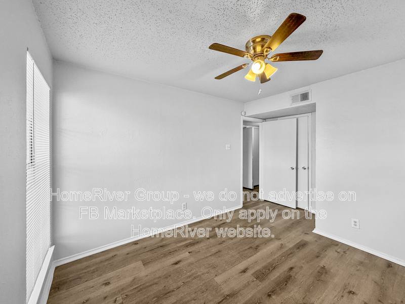 Apartment for rent at 9520 Royal Lane #211, Dallas, TX 75243