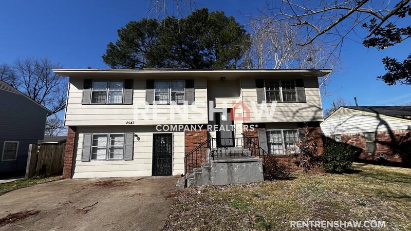 House for rent at 2547 Courtney Dr, Memphis, TN 38128