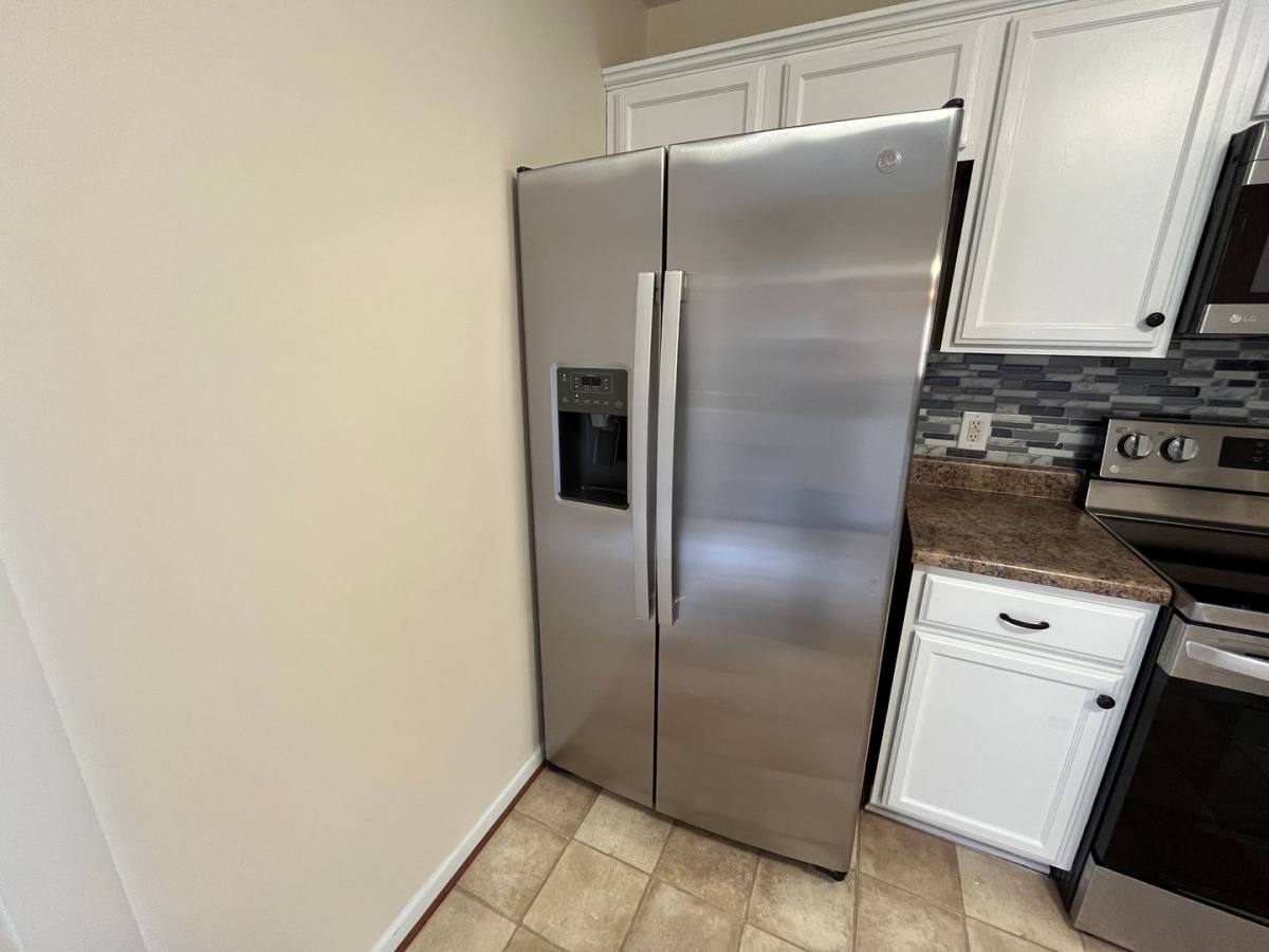 Townhouse for rent at 1810 Broadway St, Lynchburg, VA 24501