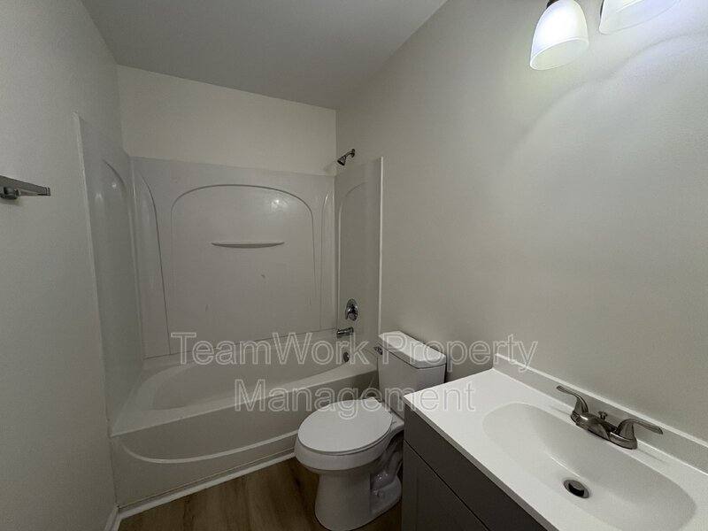 Townhouse for rent at 131 Boone St, Summerville, SC 29483