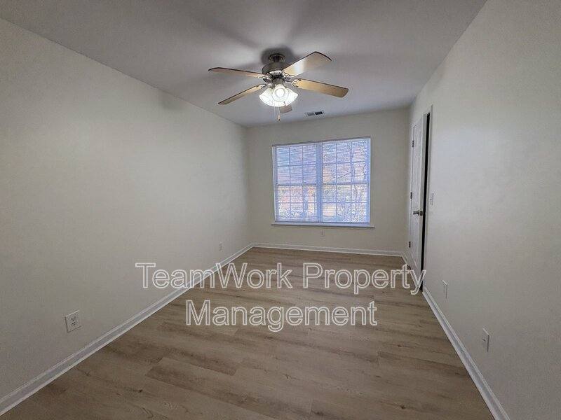 Townhouse for rent at 131 Boone St, Summerville, SC 29483