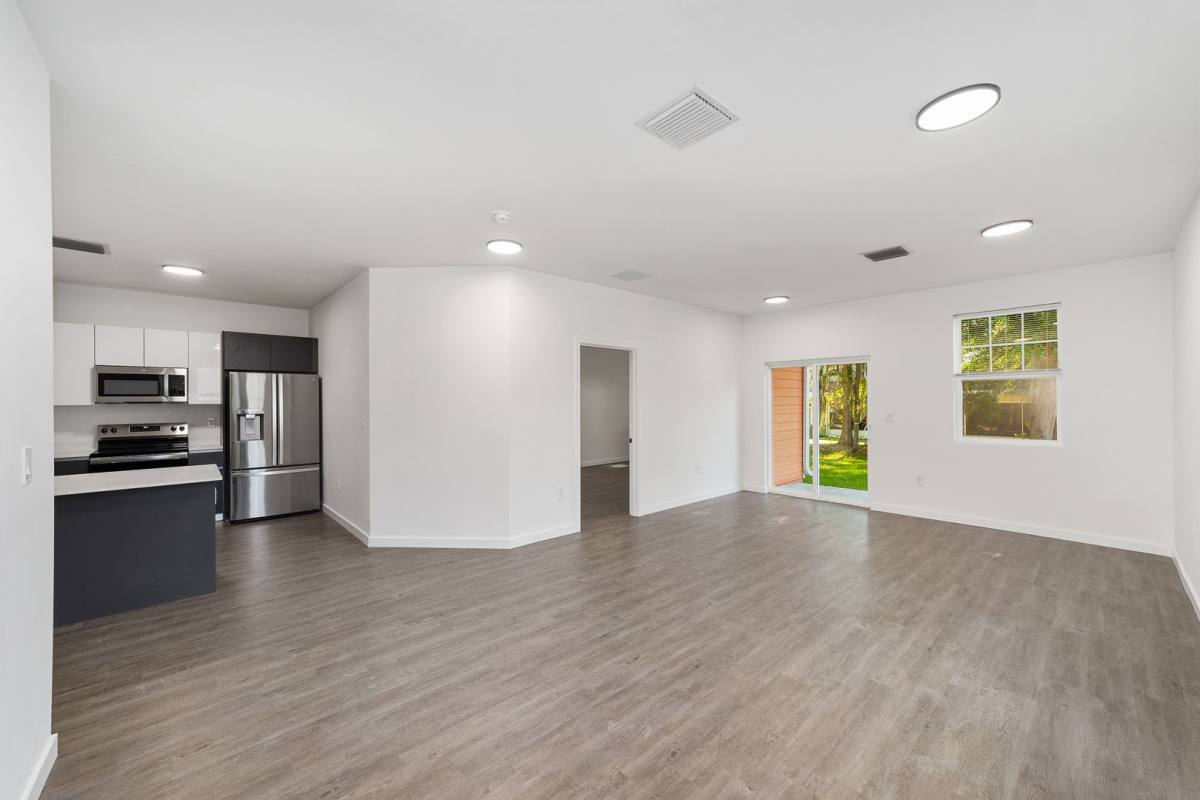 Townhouse for rent at 1591 NW 29th Rd, Gainesville, FL 32605