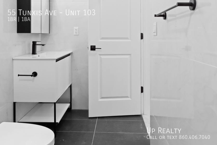 Apartment for rent at 55 Tunxis Ave, Bloomfield, CT 06002