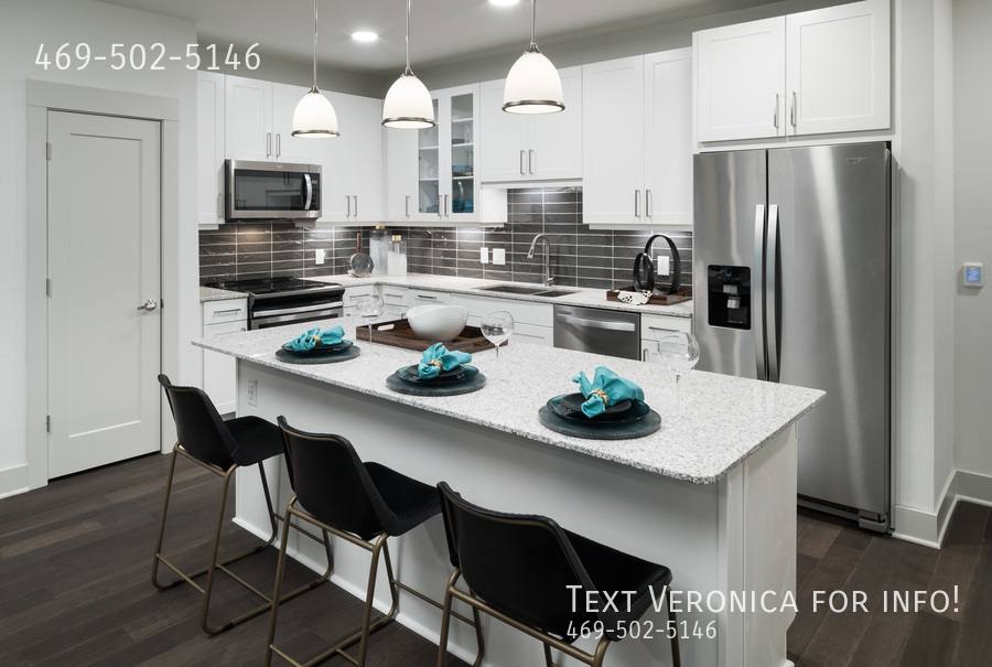 Townhouse for rent at 5619 Belmont Ave, Dallas, TX 75206