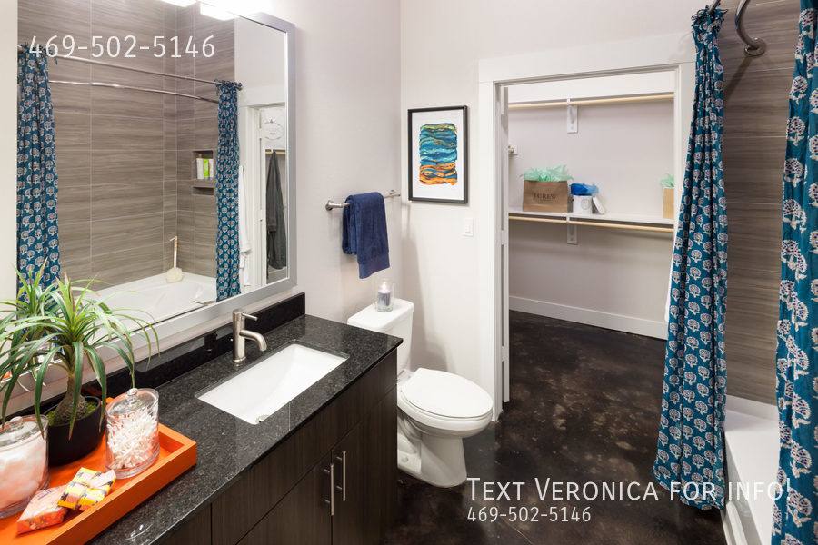 Apartment for rent at 1945 Bennett Ave, Dallas, TX 75206