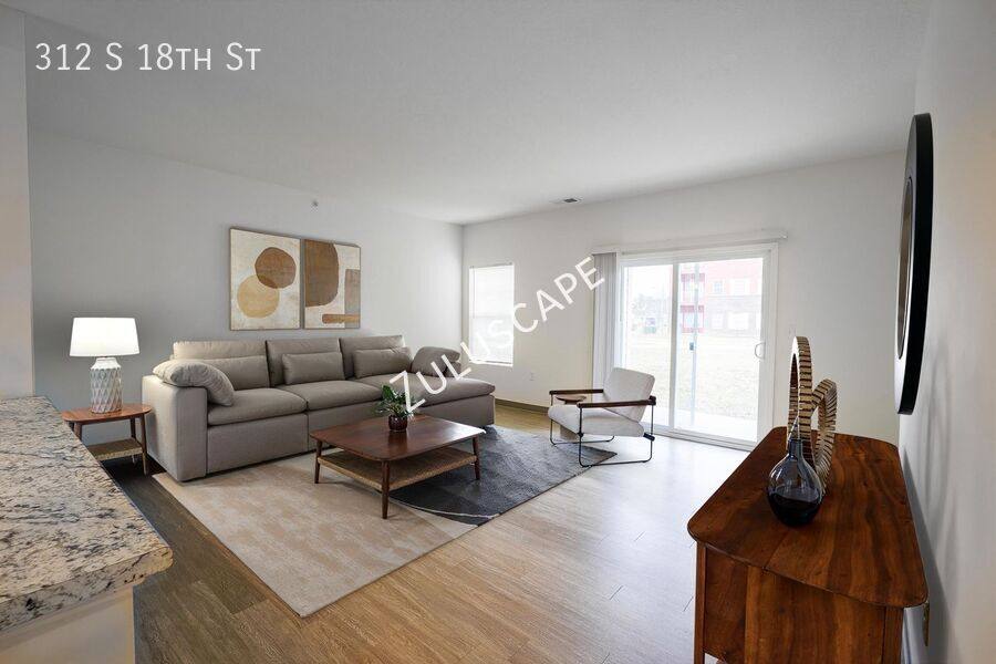 Apartment for rent at 312 S 18th St, Elwood, IN 46036