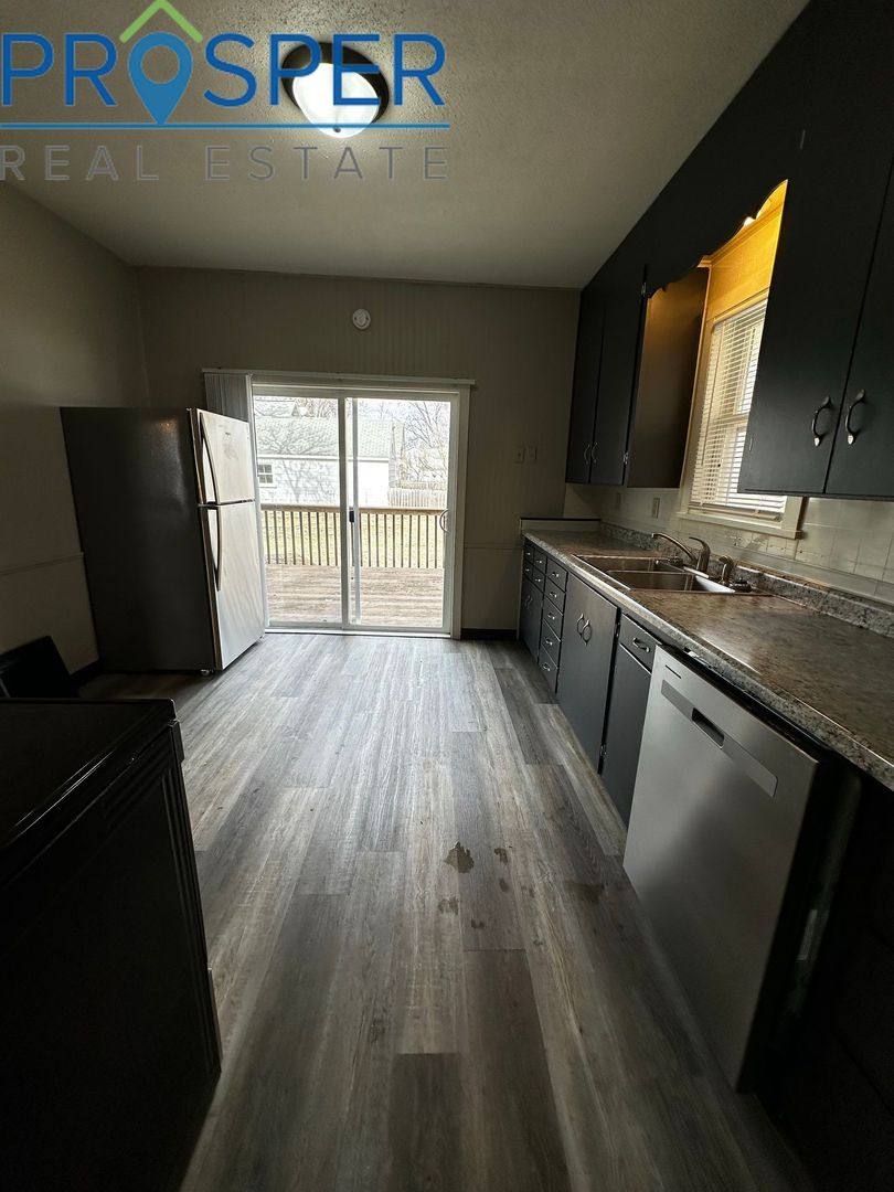 Apartment for rent at 647 Woodward Ave, Chippewa Falls, WI 54729