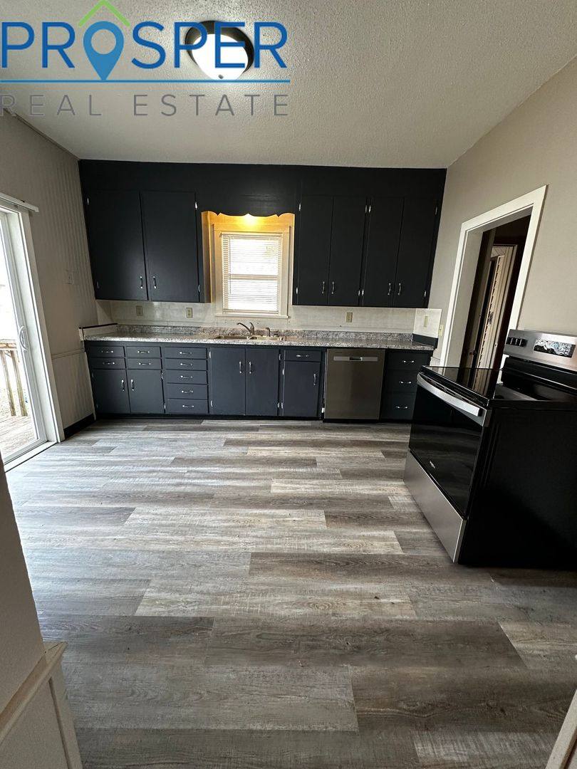 Apartment for rent at 647 Woodward Ave, Chippewa Falls, WI 54729