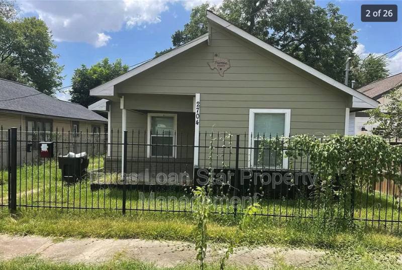 House for rent at 2704 Campbell St, Houston, TX 77026
