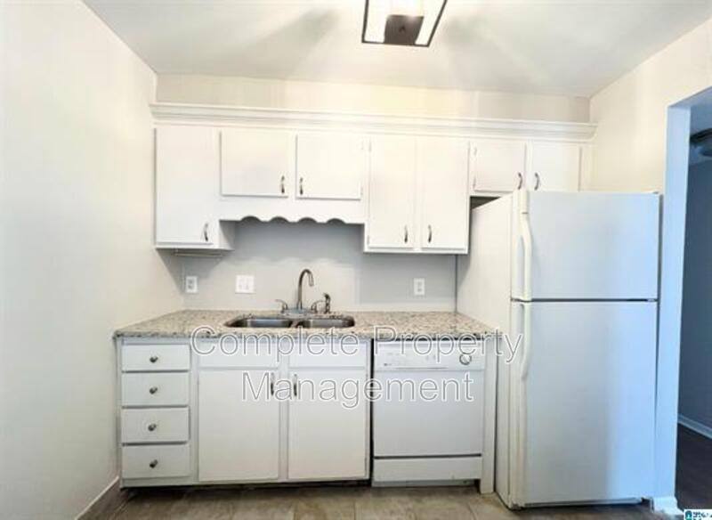 Condo for rent at 3350 Altamont Rd #C, Birmingham, AL 35205