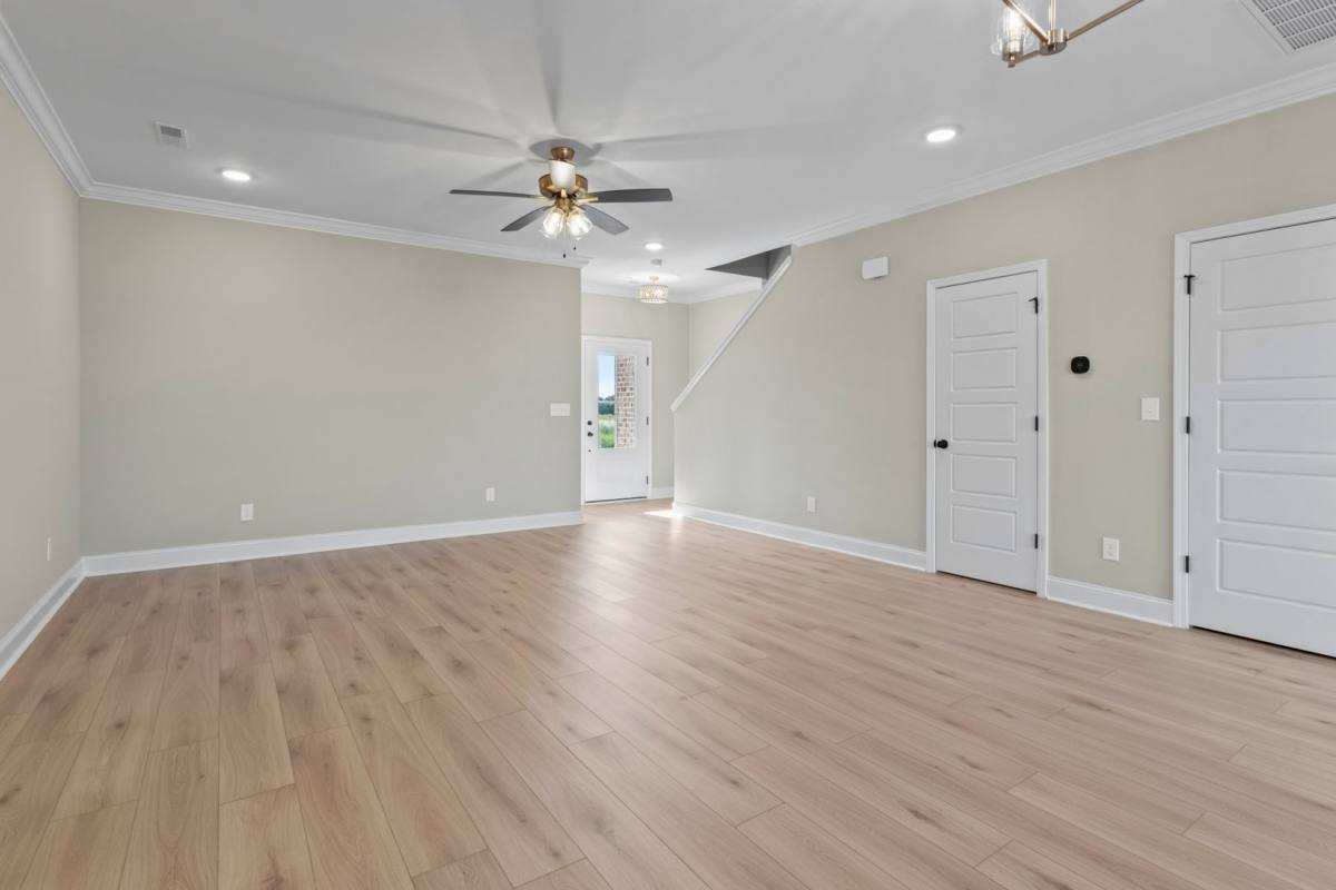 Townhouse for rent at 243 Susan Lynn Dr, Hazel Green, AL 35750