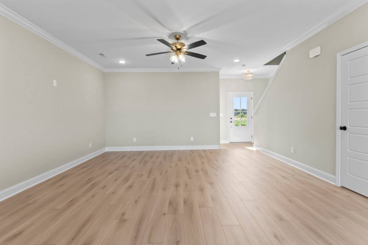 Townhouse for rent at 243 Susan Lynn Dr, Hazel Green, AL 35750